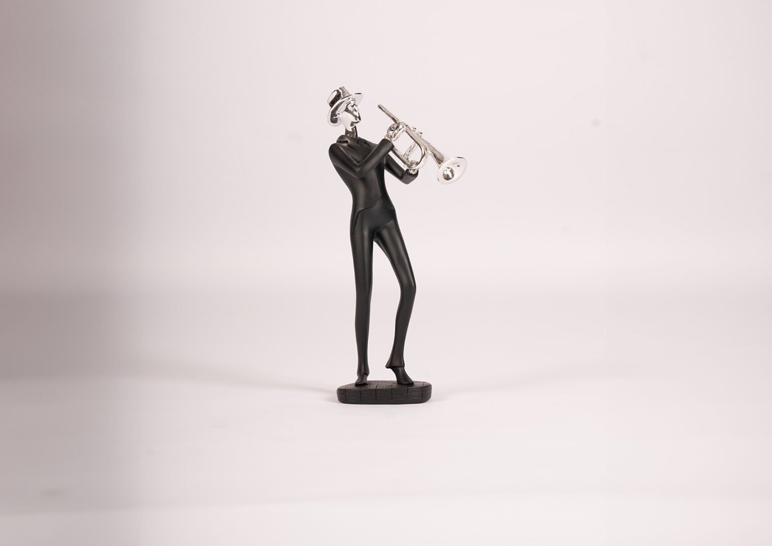 statue décorative de trompettiste de jazz