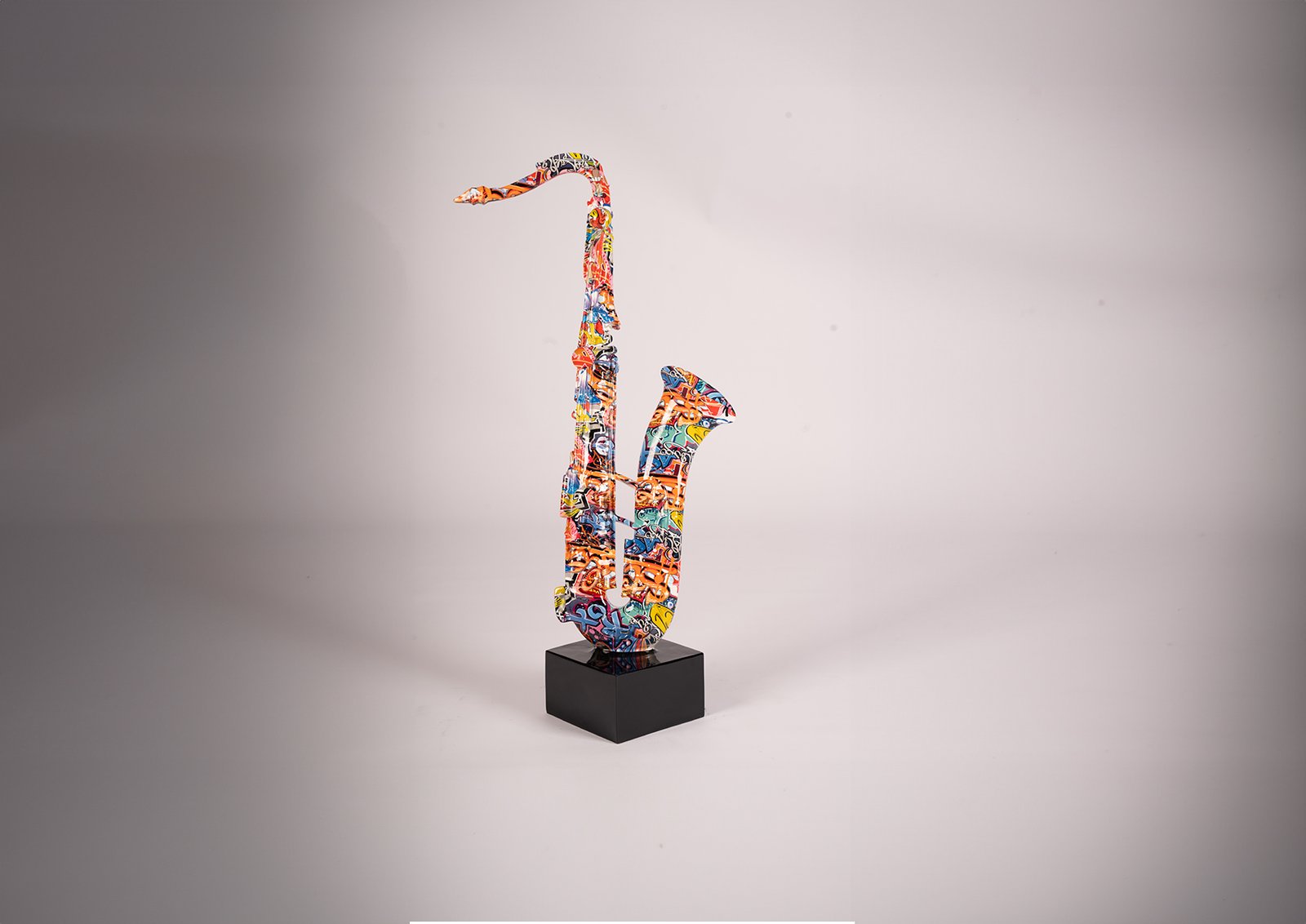 Statue de saxophone Graffiti